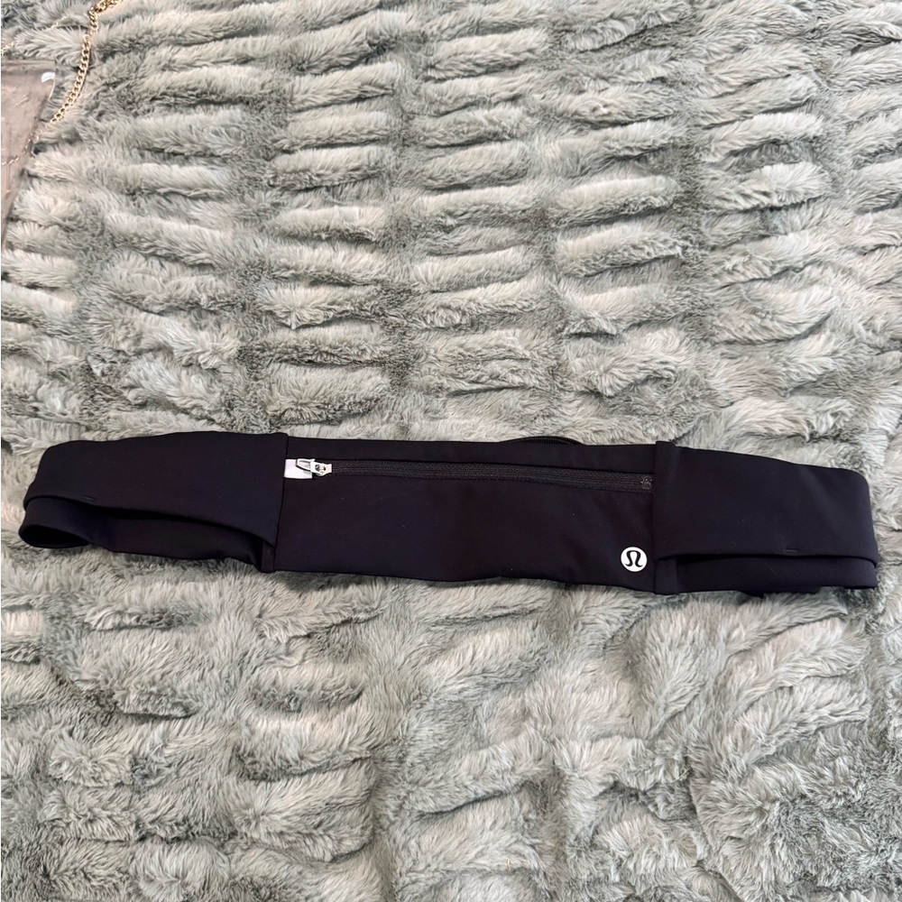 Lululemon running belt